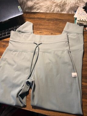 Vuori High-Waist Leggings